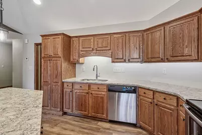 3415 Cambridge Place, River Falls, WI 54022 - Photo 13