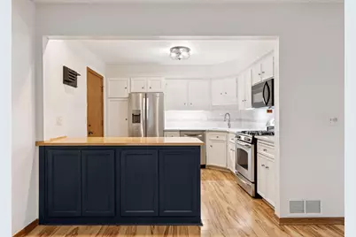 491 Sterling Street S, Maplewood, MN 55119 - Photo 5