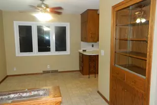 209 Valley High Rd, Burnsville, MN 55337 - Photo 5