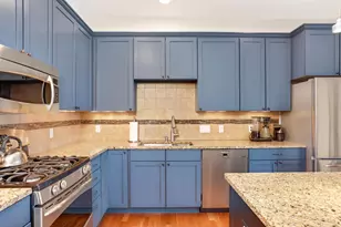 240 Spring St, Saint Paul, MN 55102 - Photo 9