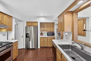 2218 Mt View Ave, Minneapolis, MN 55405 - Photo 13