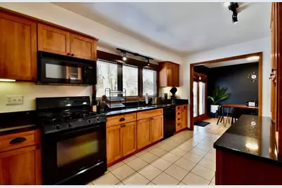 239 Byrondale Avenue, Wayzata, MN 55391 - Photo 5