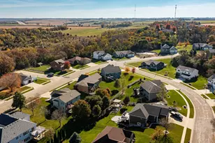 2743 Pinewood Ridge Dr SE, Rochester, MN 55904 - Photo 35