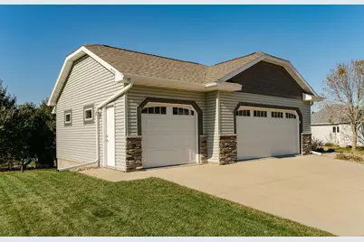 2743 Pinewood Ridge Drive SE, Rochester, MN 55904 - Photo 29