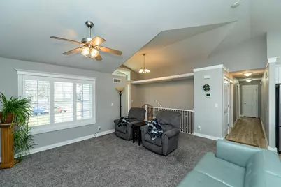 2743 Pinewood Ridge Drive SE, Rochester, MN 55904 - Photo 3