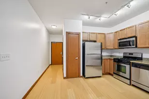 15 E Franklin Ave, Minneapolis, MN 55404 - Photo 3