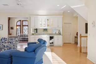 5000 Malibu Dr, Edina, MN 55436 - Photo 7