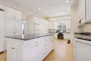 5000 Malibu Dr, Edina, MN 55436 - Photo 25