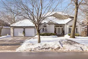 5000 Malibu Dr, Edina, MN 55436 - Photo 55