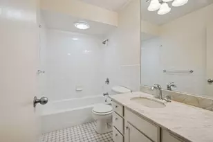 6381 Barrie Rd, Edina, MN 55435 - Photo 25