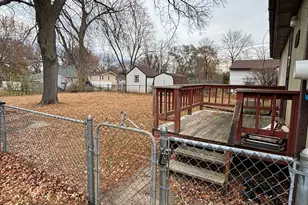 1367 Skillman Ave E, Maplewood, MN 55109 - Photo 3