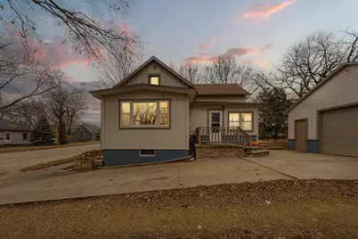 1114 N Prairie Avenue, Fairmont, MN 56031 - Photo 3