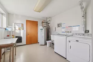 1261 Cleveland Ave N, Saint Paul, MN 55108 - Photo 17