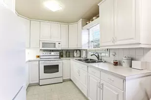 209 13th St NE, Owatonna, MN 55060 - Photo 11