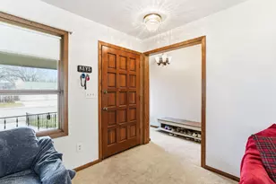 209 13th St NE, Owatonna, MN 55060 - Photo 5