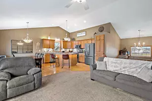 981 Farmers Rdg Trl, Belle Plaine, MN 56011 - Photo 13