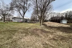 8042 Meades Addn Dr SE, Alexandria, MN 56308 - Photo 9