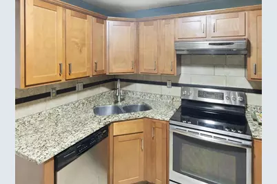 1580 Wheelock Lane #104, Saint Paul, MN 55117 - Photo 5