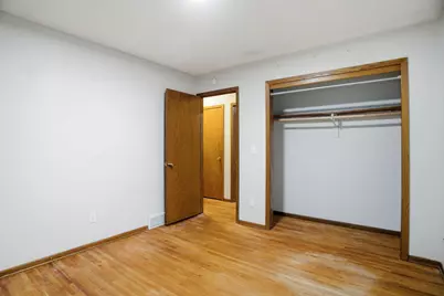 7809 Georgia Avenue N, Brooklyn Park, MN 55445 - Photo 17