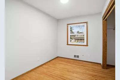 7809 Georgia Avenue N, Brooklyn Park, MN 55445 - Photo 11