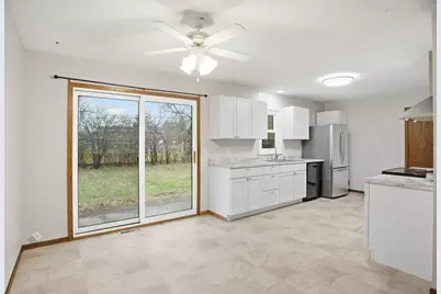 7809 Georgia Avenue N, Brooklyn Park, MN 55445 - Photo 7