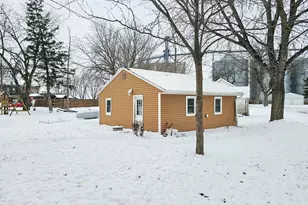 1249 Oak St, Wabasso, MN 56293 - Photo 7