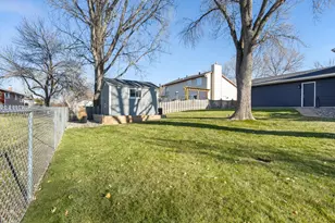 1737 Park Blvd S, Fargo,  58103 - Photo 37