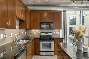 730 N 4th St, Minneapolis, MN 55401 - Photo 9