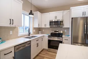 870 Bucknell Ln SE, Stewartville, MN 55976 - Photo 3