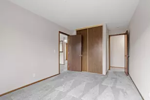 135 Viking Dr E, Little Canada, MN 55117 - Photo 11