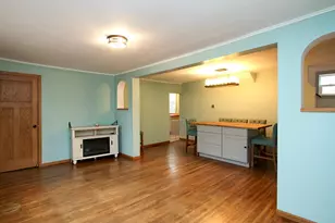 528 S Holcombe Ave, Litchfield, MN 55355 - Photo 7