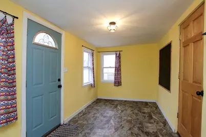 528 S Holcombe Avenue, Litchfield, MN 55355 - Photo 3