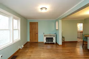 528 S Holcombe Ave, Litchfield, MN 55355 - Photo 5