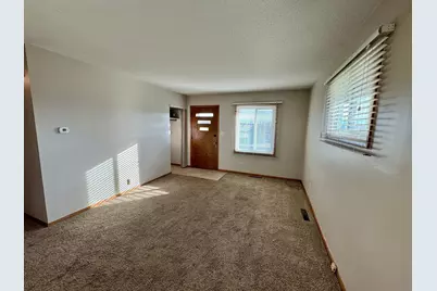 303 6th Avenue SW, Stewartville, MN 55976 - Photo 5