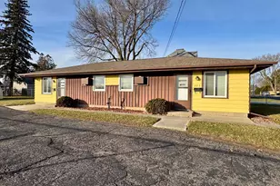 303 6th Ave SW, Stewartville, MN 55976 - Photo 1