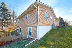 210 Knollwood Street W, Annandale, MN 55302 - Photo 33