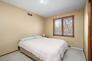 4315 Woods Way, Minnetonka, MN 55345 - Photo 15