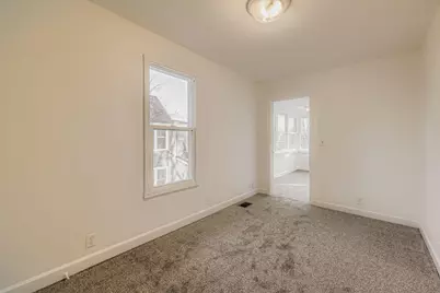 988 Reaney Avenue, Saint Paul, MN 55106 - Photo 11