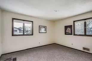 1745 Duluth St, Maplewood, MN 55109 - Photo 19