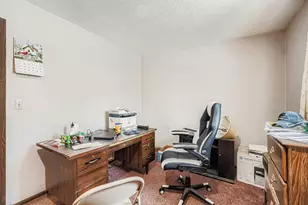 1745 Duluth St, Maplewood, MN 55109 - Photo 21