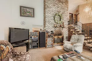 1745 Duluth St, Maplewood, MN 55109 - Photo 5