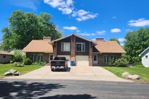 1745 Duluth St, Maplewood, MN 55109 - Photo 1