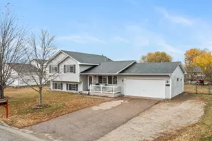 504 S Maple St, Belle Plaine, MN 56011 - Photo 5