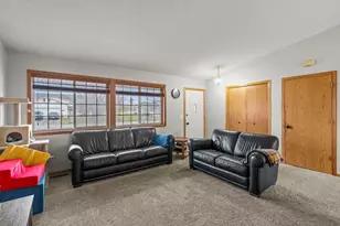 504 S Maple St, Belle Plaine, MN 56011 - Photo 7