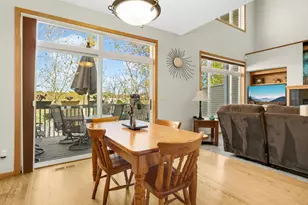 617 Crane Creek Ln, Eagan, MN 55121 - Photo 9