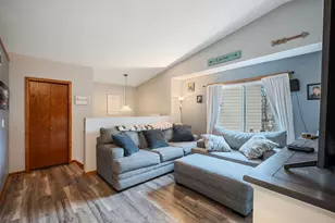 5224 Unity Ct, Crystal, MN 55429 - Photo 3