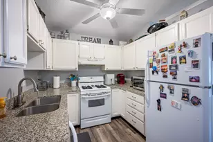 5224 Unity Ct, Crystal, MN 55429 - Photo 9