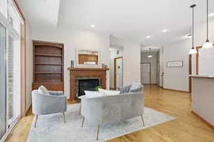 1256 County Rd D E, Maplewood, MN 55109 - Photo 5