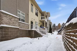 1256 County Rd D E, Maplewood, MN 55109 - Photo 33