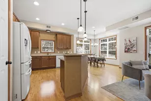 1256 County Rd D E, Maplewood, MN 55109 - Photo 9